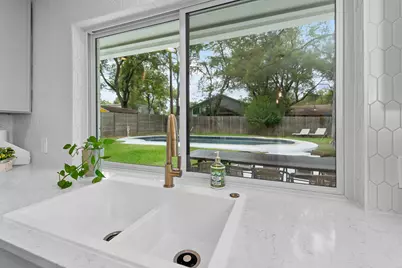 8806 Ridgehill Drive, Austin, TX 78759 - Photo 11