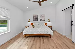 8806 Ridgehill Dr, Austin, TX 78759 - Photo 19