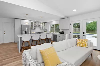 8806 Ridgehill Drive, Austin, TX 78759 - Photo 9