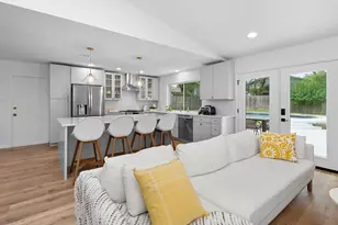 8806 Ridgehill Dr, Austin, TX 78759 - Photo 9