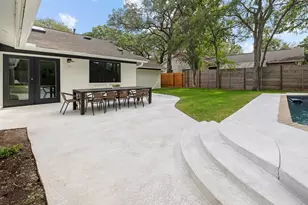 8806 Ridgehill Dr, Austin, TX 78759 - Photo 27