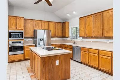 5210 Crooked Oak Cove, Austin, TX 78749 - Photo 9