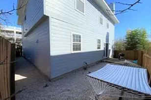 609 W 37th St, Austin, TX 78705 - Photo 35