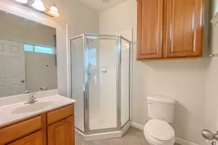 609 W 37th St, Austin, TX 78705 - Photo 19
