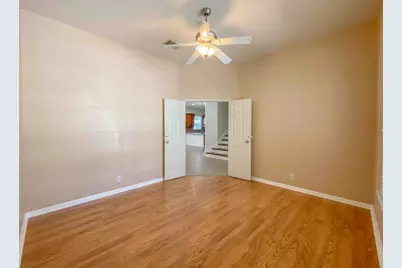 609 W 37th Street, Austin, TX 78705 - Photo 7