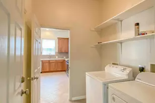 609 W 37th St, Austin, TX 78705 - Photo 29