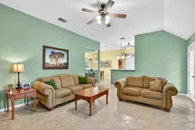 175 Creekwood Drive, Gonzales, TX 78629 - Photo 11