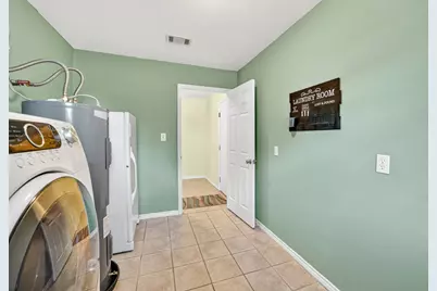 175 Creekwood Drive, Gonzales, TX 78629 - Photo 33