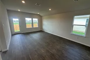 563 Evergreen Sumac Loop, Kyle, TX 78640 - Photo 5