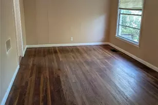 1814 Davis St, Taylor, TX 76574 - Photo 3