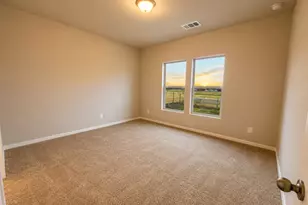 164 Wind Hl, Jarrell, TX 76537 - Photo 7