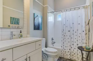 219 Honey Creek Ct, Austin, TX 78738 - Photo 5