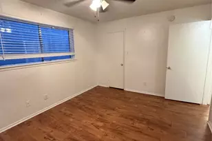 2704 Salado St, Austin, TX 78705 - Photo 13