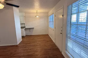 2704 Salado St, Austin, TX 78705 - Photo 3