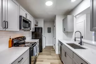 1845 River Crossing Cir, Austin, TX 78741 - Photo 1
