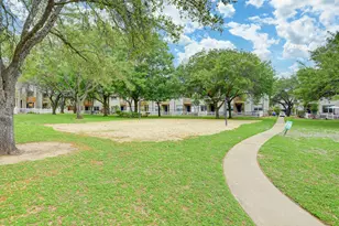 1845 River Crossing Cir, Austin, TX 78741 - Photo 33