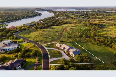 111 Rock N Robyn Trail, Horseshoe Bay, TX 78657 - Photo 3