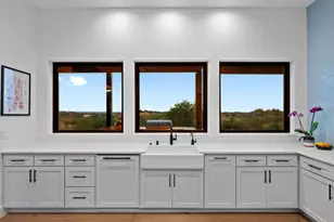 111 Rock N Robyn Trail, Horseshoe Bay, TX 78657 - Photo 5