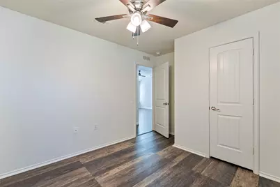 10200 E Lone Pine Lane, Austin, TX 78747 - Photo 15