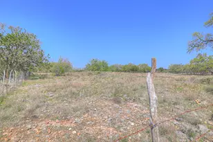 309 Oakwood Loop, San Marcos, TX 78666 - Photo 25