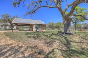 309 Oakwood Loop, San Marcos, TX 78666 - Photo 27