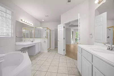 6819 Chalk Hill Drive, Austin, TX 78759 - Photo 19