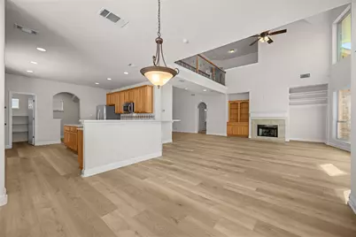 6819 Chalk Hill Drive, Austin, TX 78759 - Photo 15