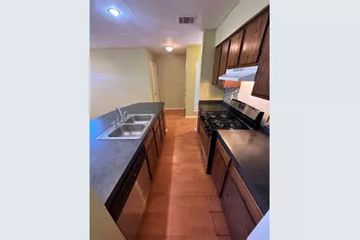 6728 Lancret Hill Drive #B, Austin, TX 78745 - Photo 7