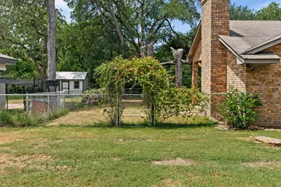 1101 E 19th Street, Cameron, TX 76520 - Photo 37