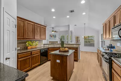 551 Middle Creek, Buda, TX 78610 - Photo 17