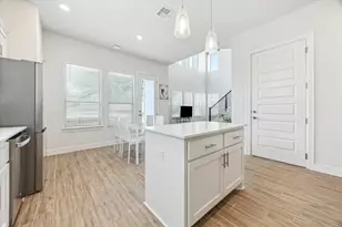 806 Dayton Dr, Austin, TX 78748 - Photo 13