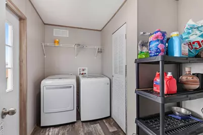 122 Kelp Gull Drive, Del Valle, TX 78617 - Photo 17