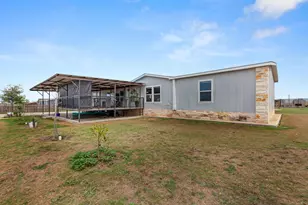 122 Kelp Gull Dr, Del Valle, TX 78617 - Photo 1