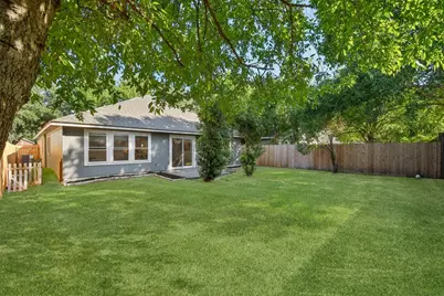 9607 Copper Creek Drive, Austin, TX 78729 - Photo 29