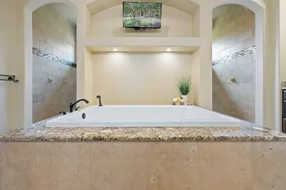 101 Hidden Hills Cove, Spicewood, TX 78669 - Photo 17