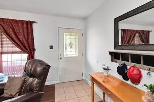 105 Jones St, Bastrop, TX 78602 - Photo 3