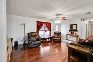 105 Jones St, Bastrop, TX 78602 - Photo 5