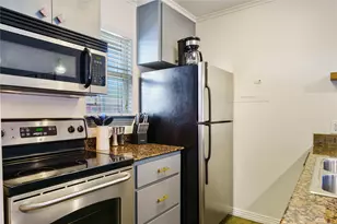 1422 Collier St, Austin, TX 78704 - Photo 5