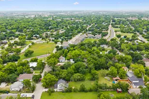 1909 S Pine St, Georgetown, TX 78626 - Photo 33