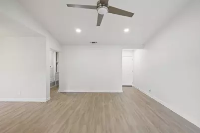902 Hillside Oaks Drive, Austin, TX 78745 - Photo 13