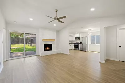 902 Hillside Oaks Drive, Austin, TX 78745 - Photo 11
