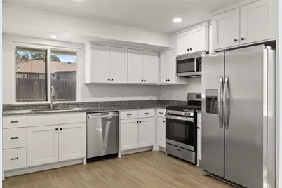 902 Hillside Oaks Drive, Austin, TX 78745 - Photo 7