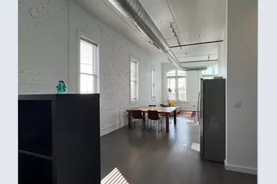 102 E 2nd Street #205, Taylor, TX 76574 - Photo 5