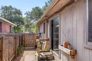 7228 Aldea Dr, Austin, TX 78745 - Photo 17