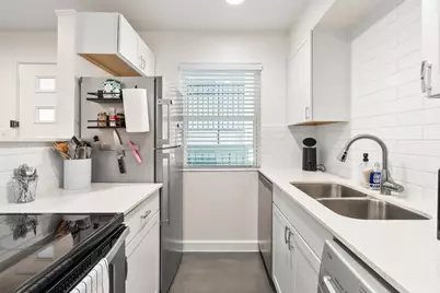 807 Blanco Street #204, Austin, TX 78703 - Photo 5