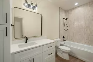 114 Rolling Hill Dr, Horseshoe Bay, TX 78657 - Photo 21