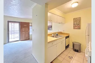 7801 Shoal Creek Boulevard #246, Austin, TX 78757 - Photo 5