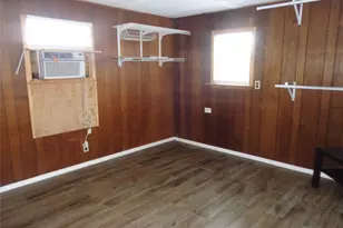 910 Bunton Ln, Uhland, TX 78640 - Photo 17