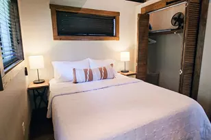 300 Park Ave, Staples, TX 78670 - Photo 13