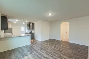 136 Allington Cir, Jarrell, TX 76537 - Photo 3